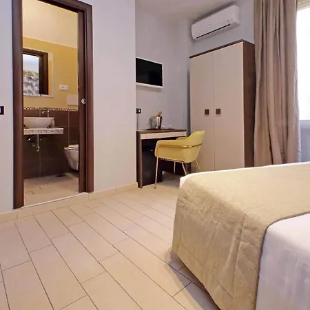 Centro Bed & Breakfast 4*