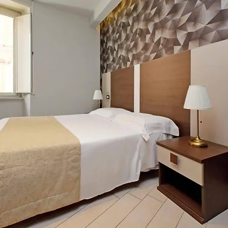 Centro Bed & Breakfast 4*